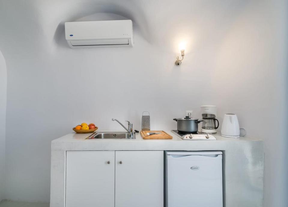 Fava Eco Suites Foinikia  Экстерьер фото